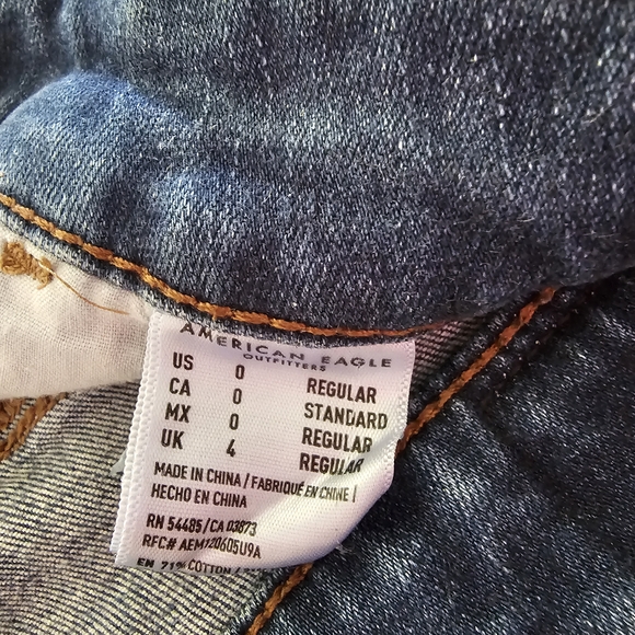 American Eagle Outfitters Women's Distressed Jeans Size 0 - Picture 4 of 6